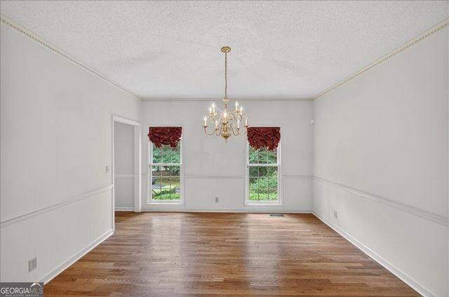 5784 Kentucky Downs Drive, Macon, GA 31210