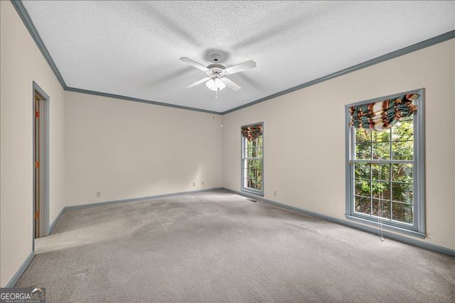 5784 Kentucky Downs Drive, Macon, GA 31210