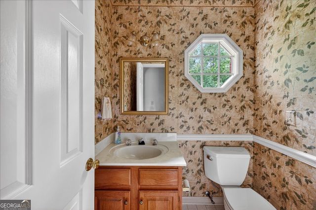 5784 Kentucky Downs Drive, Macon, GA 31210