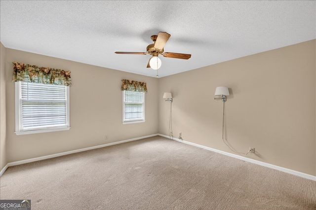 5784 Kentucky Downs Drive, Macon, GA 31210
