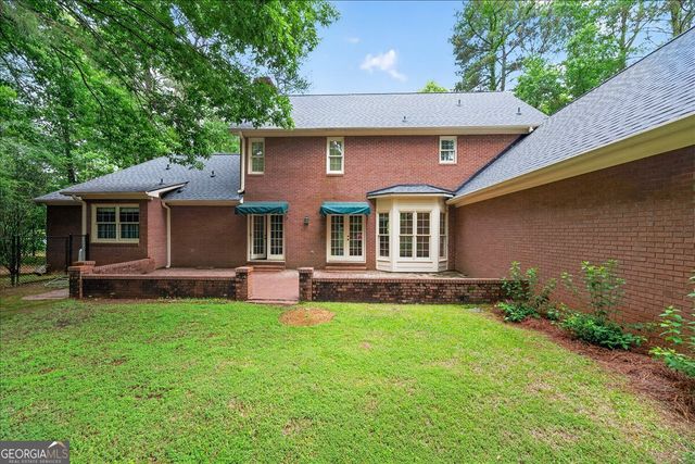 5784 Kentucky Downs Drive, Macon, GA 31210