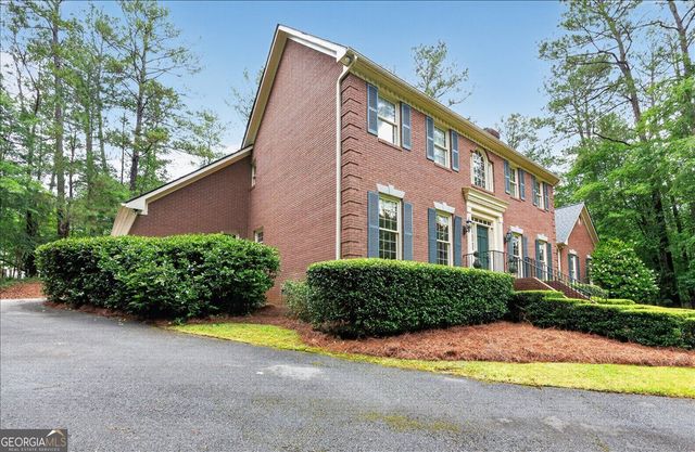 5784 Kentucky Downs Drive, Macon, GA 31210