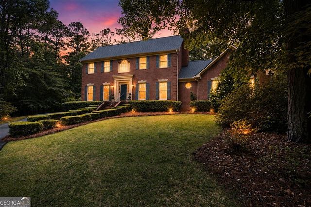 5784 Kentucky Downs Drive, Macon, GA 31210