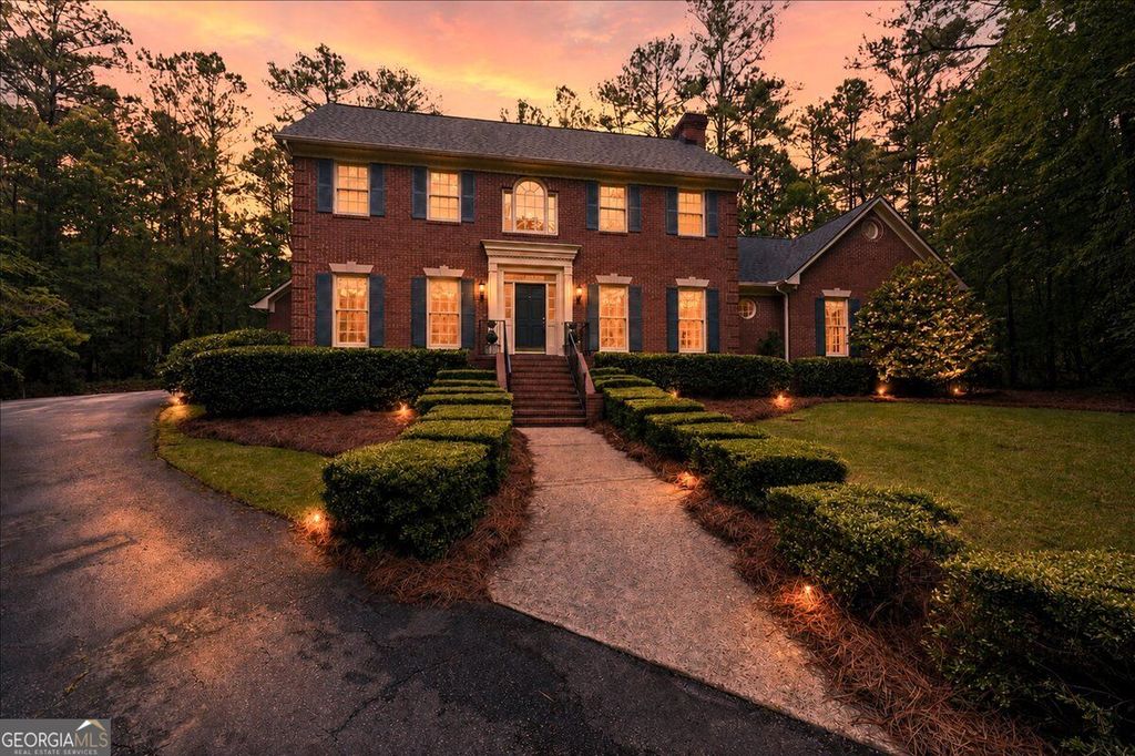 5784 Kentucky Downs Drive, Macon, GA 31210