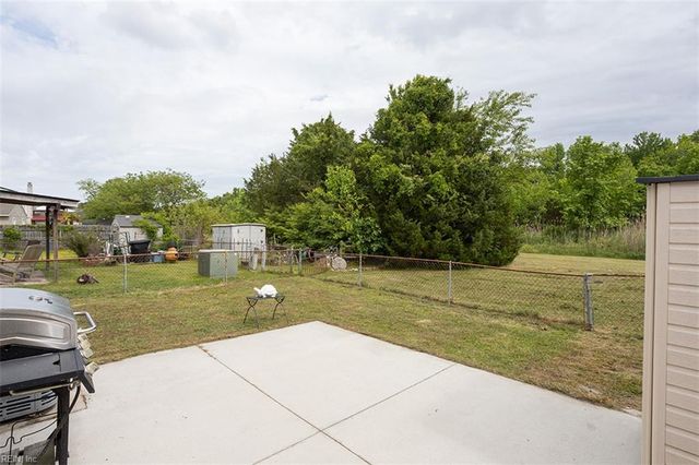 1247 New Land DR, Virginia Beach, VA 23453