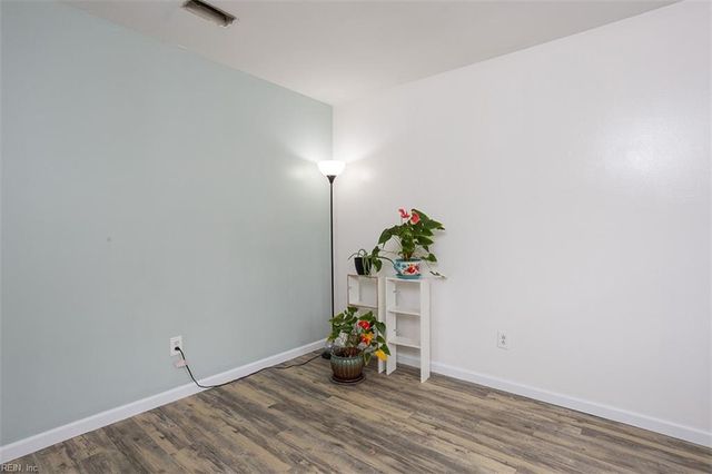 1247 New Land DR, Virginia Beach, VA 23453