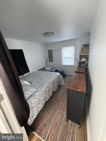 135 WATER ST, Swedesboro, NJ 08085