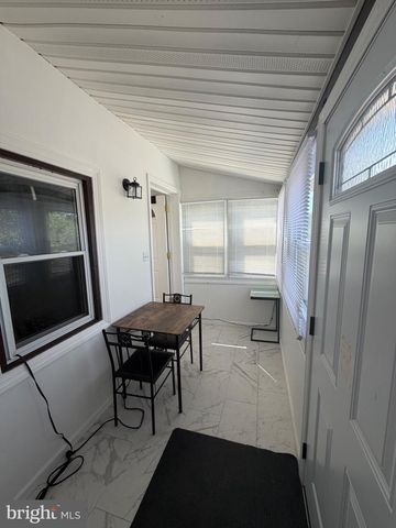 135 WATER ST, Swedesboro, NJ 08085