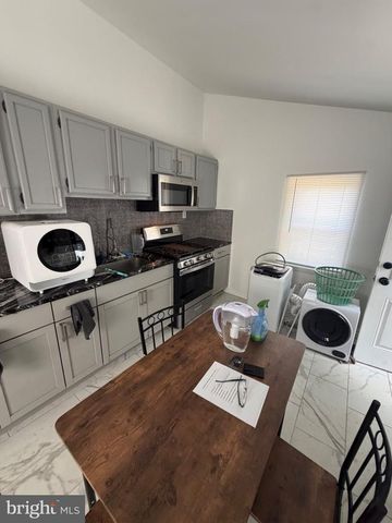 135 WATER ST, Swedesboro, NJ 08085