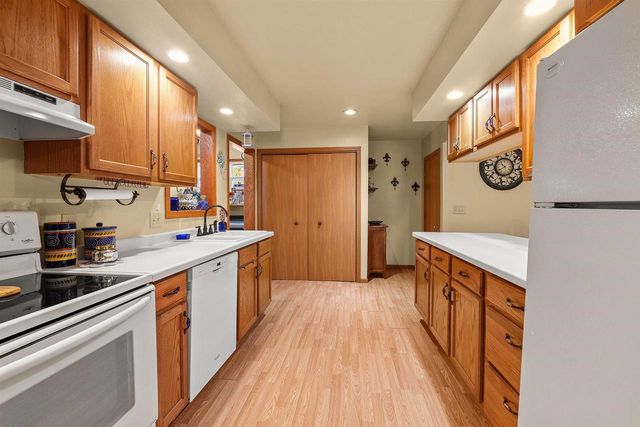 566 SCOTT STREET, Ripon, WI 54971