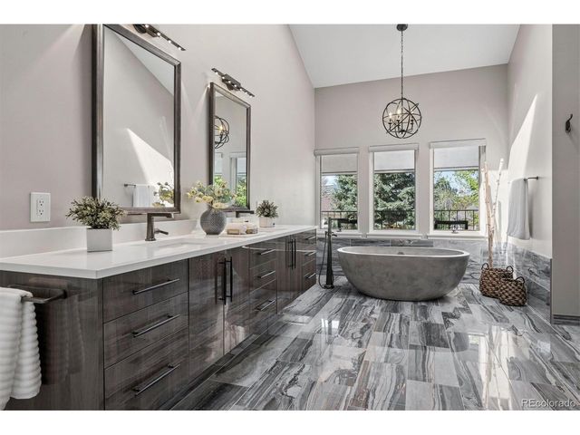 16 Beacon Hill Ln, Greenwood Village, CO 80111