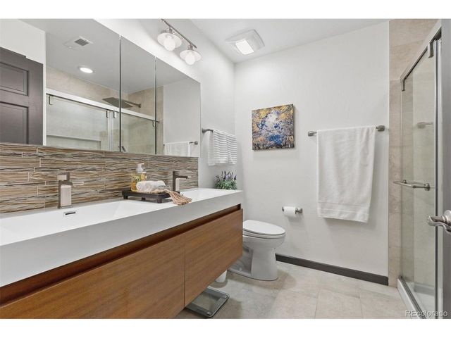 16 Beacon Hill Ln, Greenwood Village, CO 80111