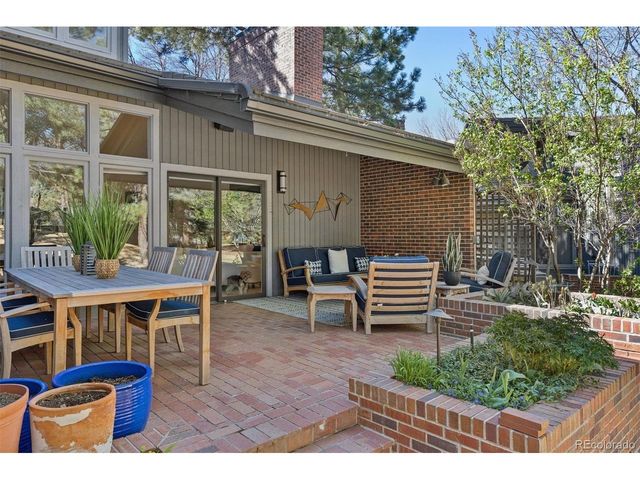 16 Beacon Hill Ln, Greenwood Village, CO 80111