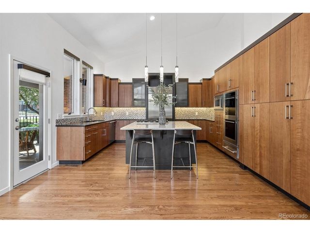 16 Beacon Hill Ln, Greenwood Village, CO 80111