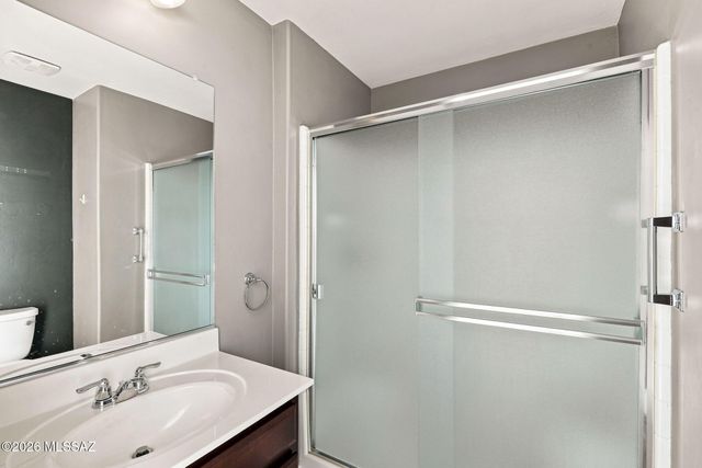 7521 E Kinnison Wash Loop, Tucson, AZ 85730