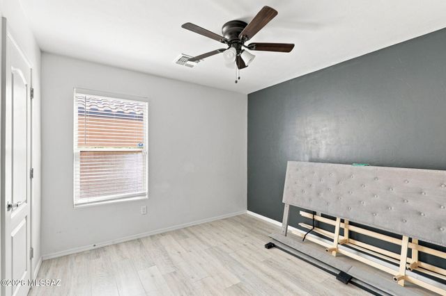 7521 E Kinnison Wash Loop, Tucson, AZ 85730