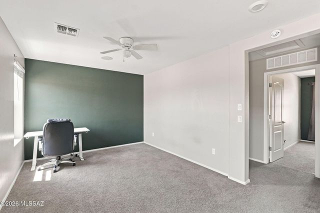 7521 E Kinnison Wash Loop, Tucson, AZ 85730