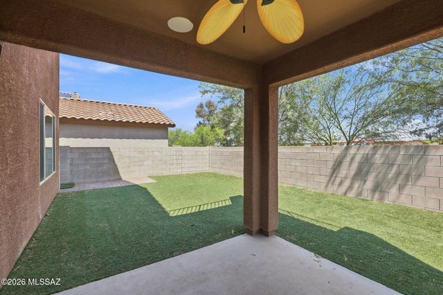 7521 E Kinnison Wash Loop, Tucson, AZ 85730