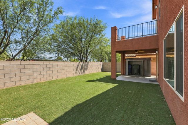 7521 E Kinnison Wash Loop, Tucson, AZ 85730