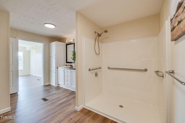 119 Carrville Avenue, Johnson City, TN 37601