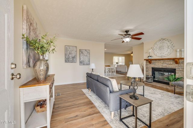 119 Carrville Avenue, Johnson City, TN 37601