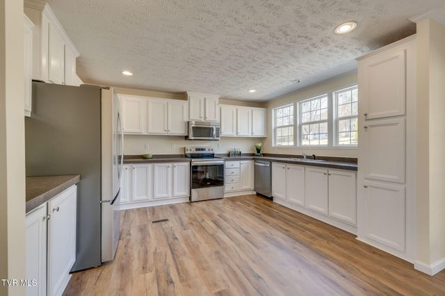 119 Carrville Avenue, Johnson City, TN 37601