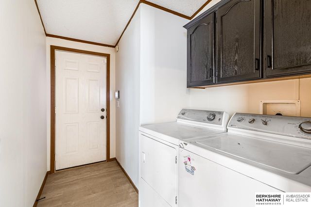 8017 Bondesson Street, Omaha, NE 68122