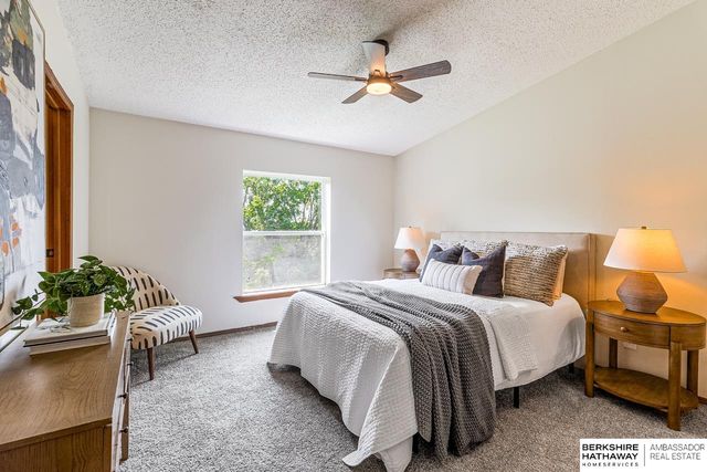 8017 Bondesson Street, Omaha, NE 68122