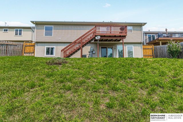 8017 Bondesson Street, Omaha, NE 68122