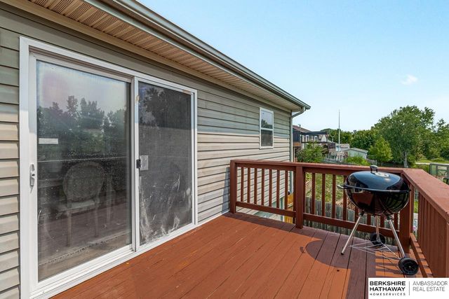 8017 Bondesson Street, Omaha, NE 68122