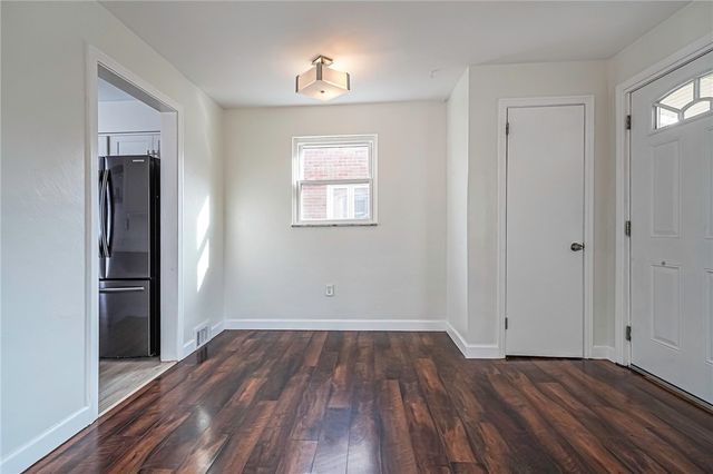 320 Calderwood Ave, Ross Twp, PA 15202