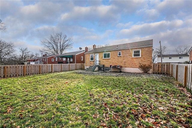 320 Calderwood Ave, Ross Twp, PA 15202