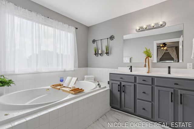 1610 Misty Ridge Sw, Byron Twp, MI 49315