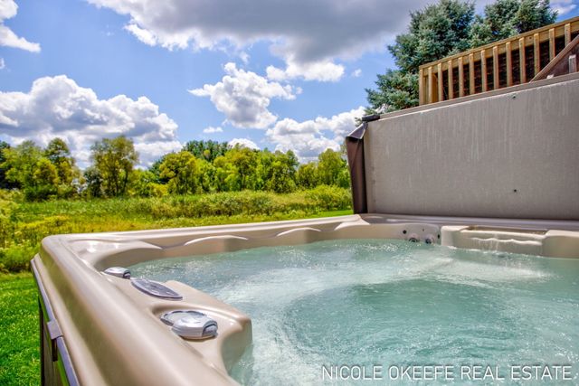 1610 Misty Ridge Sw, Byron Twp, MI 49315