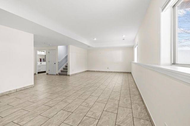 1820 Foothill Trail, Shakopee, MN 55379