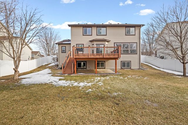 1820 Foothill Trail, Shakopee, MN 55379