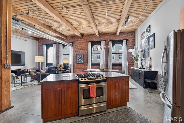 901 Washington Avenue 704, St Louis, MO 63101