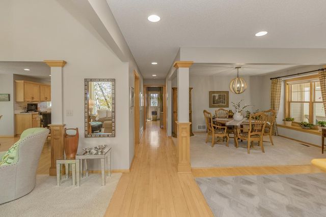 472 Vadnais Lake Drive, Vadnais Heights, MN 55127