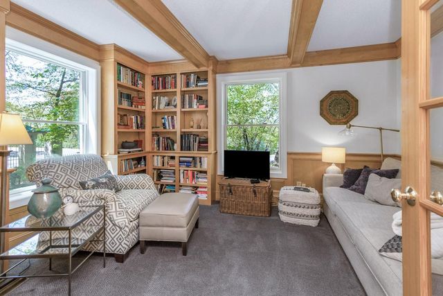 472 Vadnais Lake Drive, Vadnais Heights, MN 55127