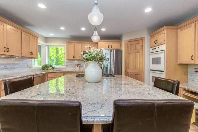 472 Vadnais Lake Drive, Vadnais Heights, MN 55127
