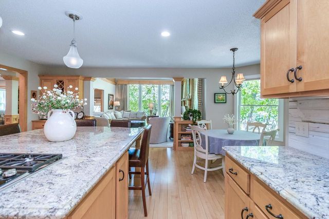 472 Vadnais Lake Drive, Vadnais Heights, MN 55127