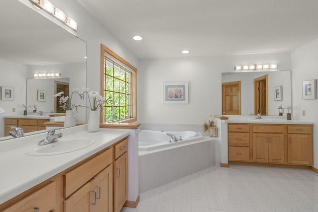 472 Vadnais Lake Drive, Vadnais Heights, MN 55127