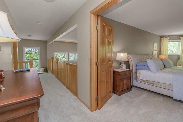 472 Vadnais Lake Drive, Vadnais Heights, MN 55127