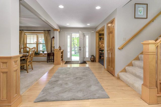 472 Vadnais Lake Drive, Vadnais Heights, MN 55127