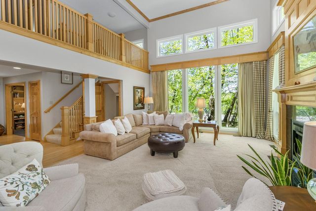 472 Vadnais Lake Drive, Vadnais Heights, MN 55127