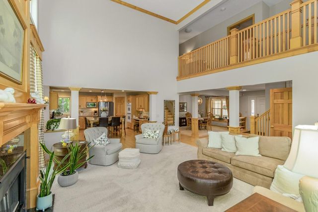 472 Vadnais Lake Drive, Vadnais Heights, MN 55127