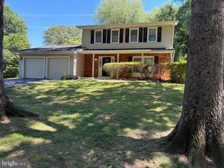 9827 RAND DR, Burke, VA 22015