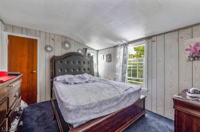 340 Hamilton St, Roselle Boro, NJ 07203