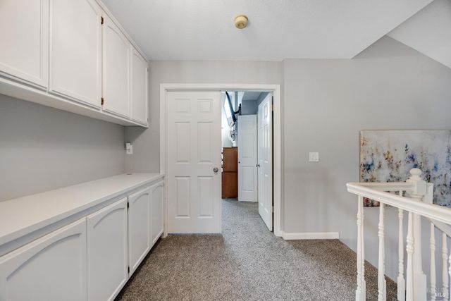 70 Noonan Ranch Cir, Santa Rosa, CA 95403