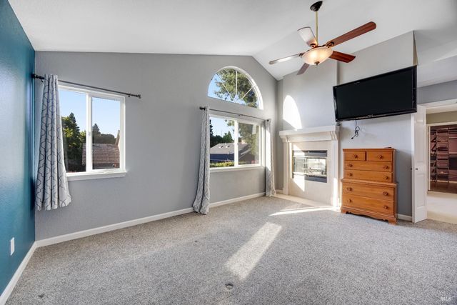 70 Noonan Ranch Cir, Santa Rosa, CA 95403